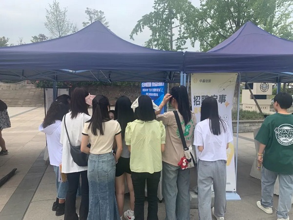 “線上+線下”促精準就業,這幾場“百日千萬”招聘會有成效! 第4張 “線上+線下”促精準就業,這幾場“百日千萬”招聘會有成效! 第4張